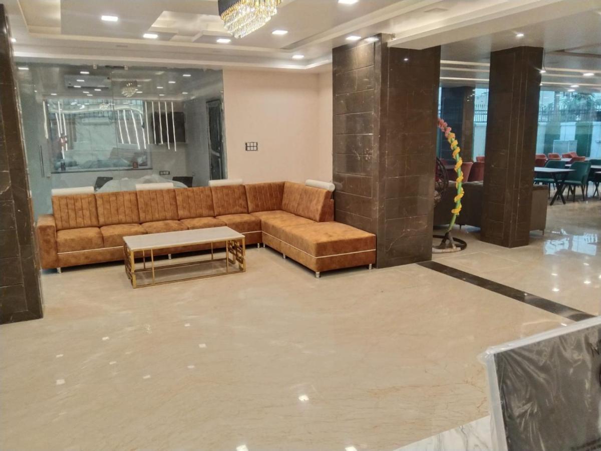 Hotel Vivaan Regency ハリドワール エクステリア 写真